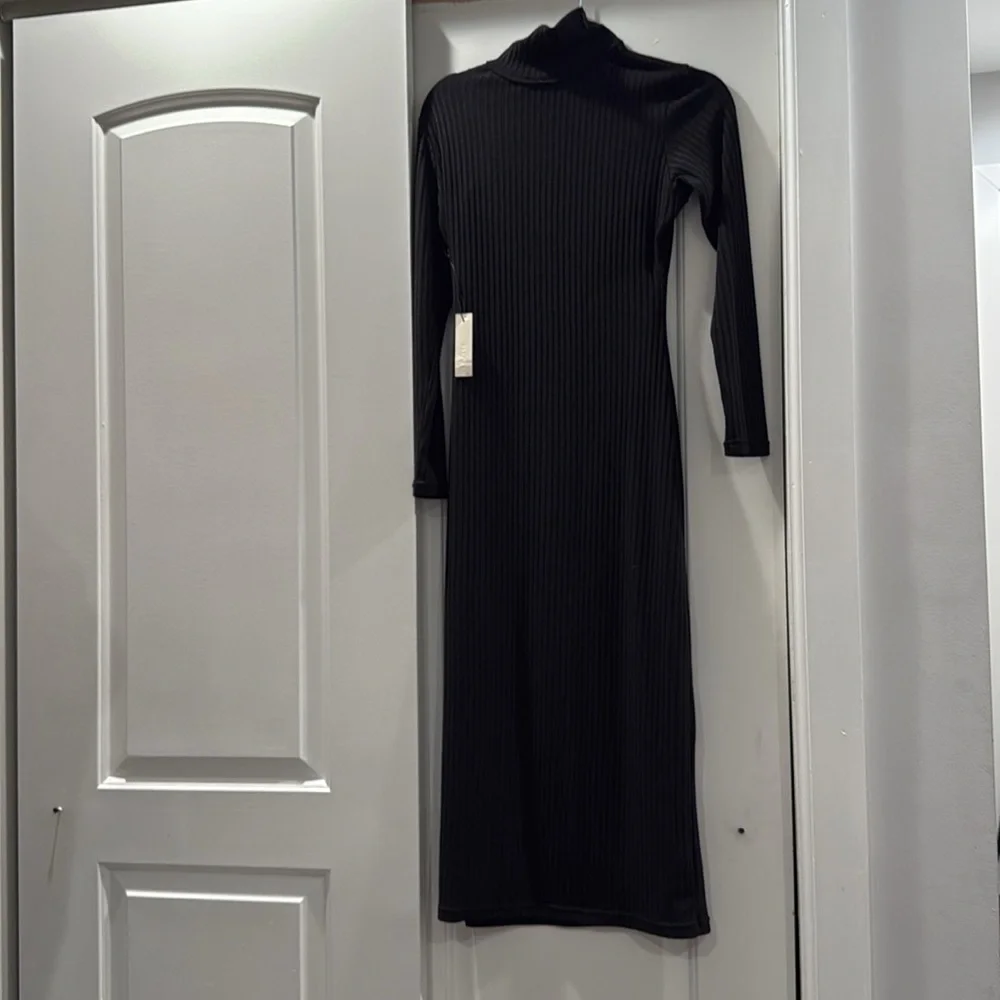 NWT‎ Capulet Cut Out Turtleneck Dress-Black - Picture 3 of 6
